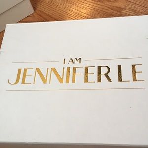 I AM JENNIFER LE Aries sandal in Green Suede